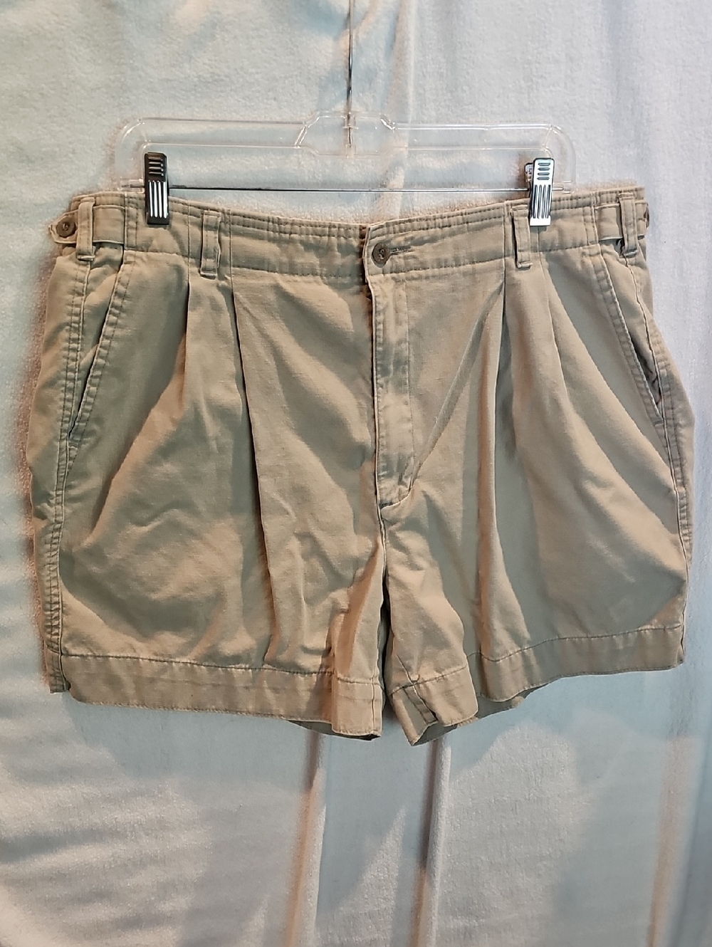 Men's 38 Khaki Levi's Dockers Pleated Front Tab Waist Vintage